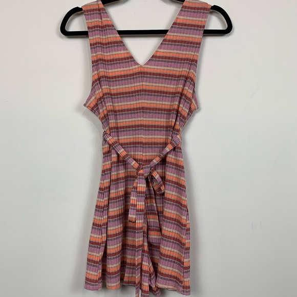 NWT The Vanity Room Ribbed Button Front Romper - Picture 3 of 3